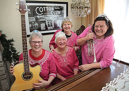 Pat in swing quartet, "The Queens of Swing" Left to right, Mary Ann Schulte, Pat Treacy, Sydell Pollack and Mary Weber. photo by Diana Linsley. Photo from: http://www.southcountytimes.com/Articles-Prime-Times-c-2016-01-12-197422.114137-sub-Queens-Of-Swing-Mix-Talent-and-History.html