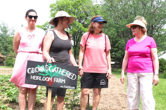 Meet Noelle Day; Noelle gave several tours of the north field; left to right, Denise, Noelle, Susan and Jeanette